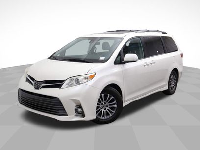 Used 2020 Toyota Sienna XLE