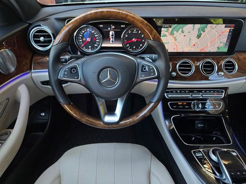 Used 2017 Mercedes-Benz E 300 image 15