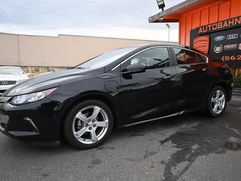 Used 2018 Chevrolet Volt LT w/ Comfort Package image 6
