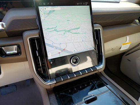 New 2026 GMC Yukon Denali w/ Sun & Power Step Package image 15