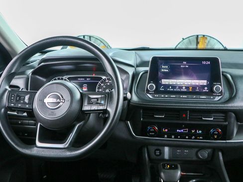 Used 2024 Nissan Rogue SV AWD/4WD image 17