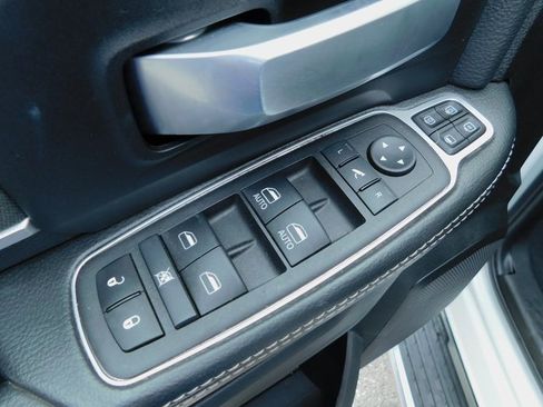 Used 2024 RAM 3500 Big Horn image 30