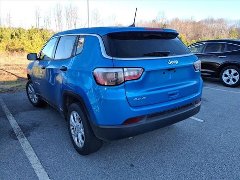 Used 2024 Jeep Compass Sport image 5