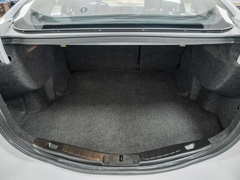 Used 2017 Ford Fusion SE FWD image 11