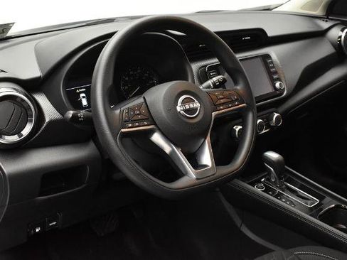 Certified 2024 Nissan Kicks SV FWD image 15