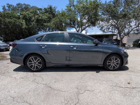 Used 2023 Kia Forte GT-Line w/ GT-Line Technology Package FWD image 4