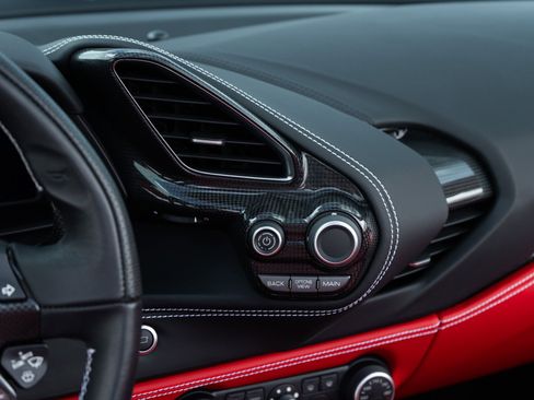Used 2018 Ferrari 488 Spider RWD image 24