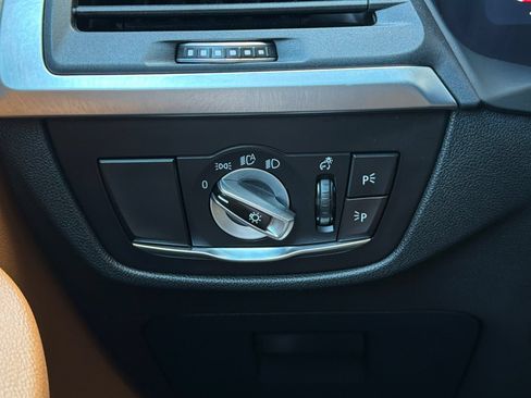 Used 2024 BMW X4 xDrive30i w/ Premium Package AWD/4WD image 28