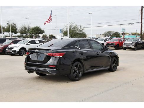 Used 2025 Nissan Sentra SR image 6