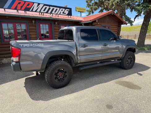 Used 2016 Toyota Tacoma TRD Off-Road w/ Towing Package AWD/4WD image 23