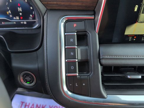 Used 2024 Chevrolet Tahoe High Country w/ Advanced Technology Package image 15