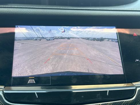 Used 2022 Cadillac XT6 Premium Luxury FWD image 46
