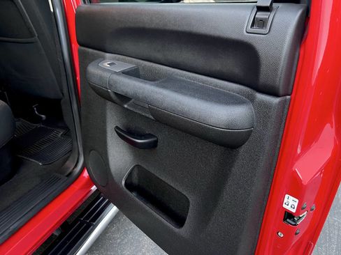 Used 2012 Chevrolet Silverado 1500 LT image 25