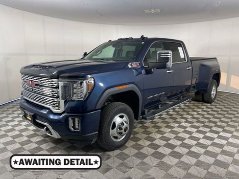 Used 2020 GMC Sierra 3500 Denali w/ Denali Ultimate Package AWD/4WD image 1
