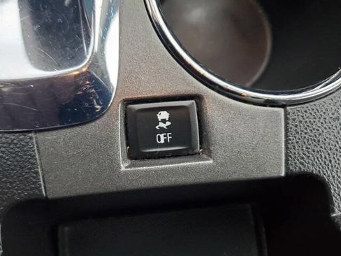 Used 2017 Chevrolet Equinox LT w/ Convenience Package image 30