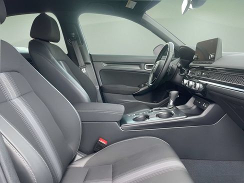 Used 2024 Honda Civic Sport image 8