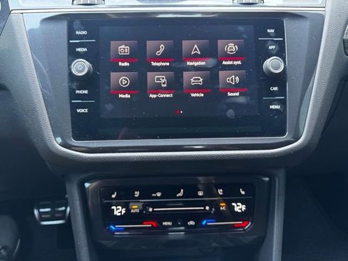 Used 2024 Volkswagen Tiguan SEL R-Line AWD/4WD image 15