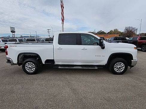 Used 2025 Chevrolet Silverado 2500 LT w/ Convenience Package image 10