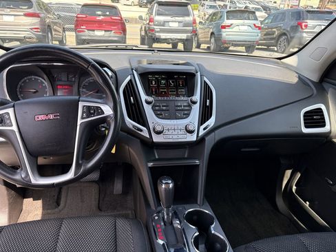 Used 2017 GMC Terrain SLE w/ Technology Package image 12