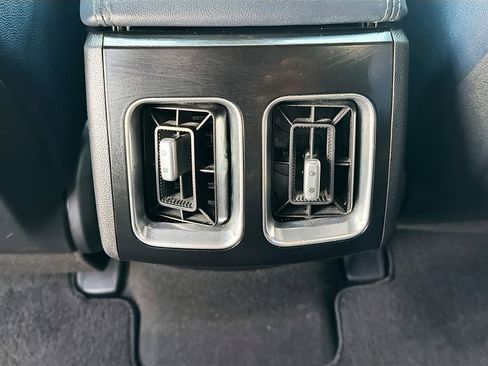 Used 2022 Kia Sorento SX Prestige w/ Panoramic Sunroof Package image 19