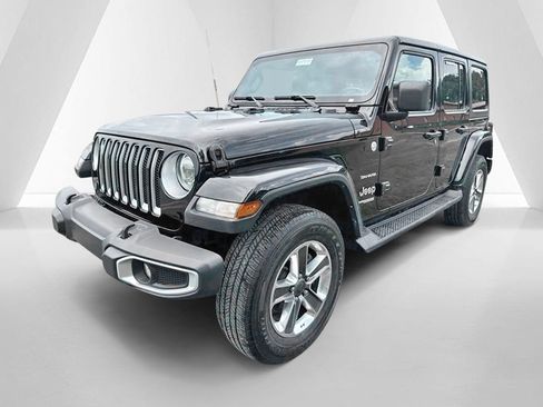 Used 2021 Jeep Wrangler Unlimited Sahara AWD/4WD image 3