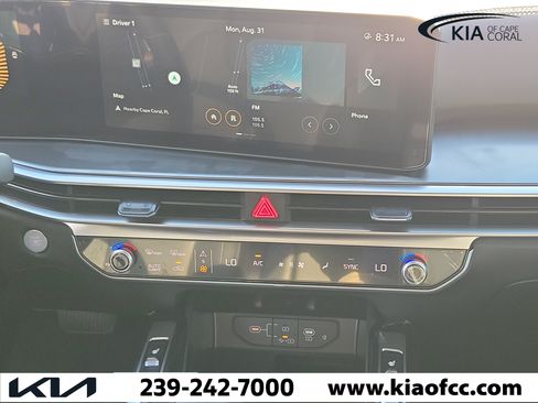 Certified 2025 Kia Sorento S w/ Panoramic Sunroof Package FWD image 19