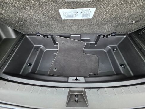 Used 2023 Chevrolet Traverse Premier w/ Redline Edition AWD/4WD image 51