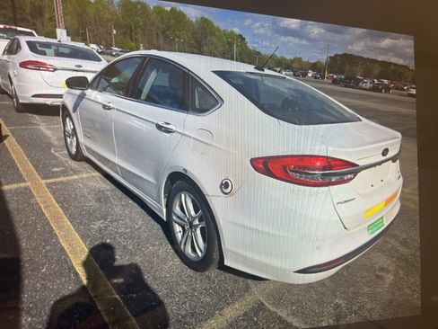 Used 2018 Ford Fusion SE w/ Equipment Group 602A image 4