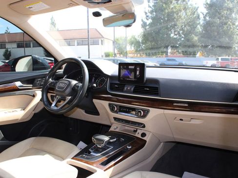 Used 2020 Audi Q5 2.0T Premium image 21