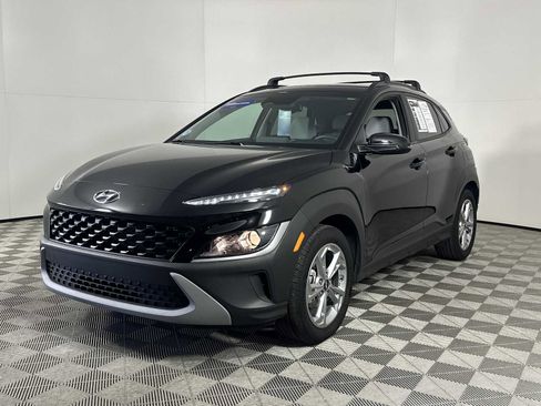 Used 2023 Hyundai Kona SEL image 4