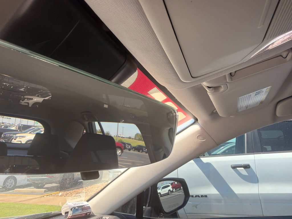 Used 2024 Toyota RAV4 XLE AWD/4WD image 18