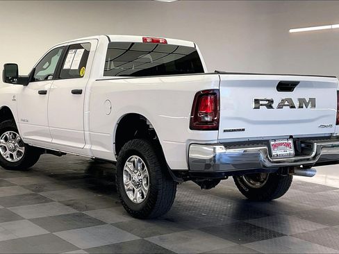Used 2025 RAM 2500 Big Horn AWD/4WD image 10
