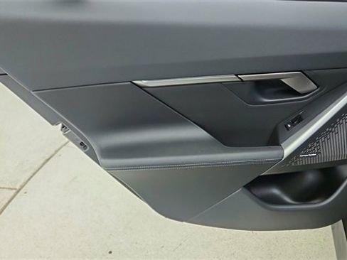 Used 2025 BMW 540i xDrive image 32