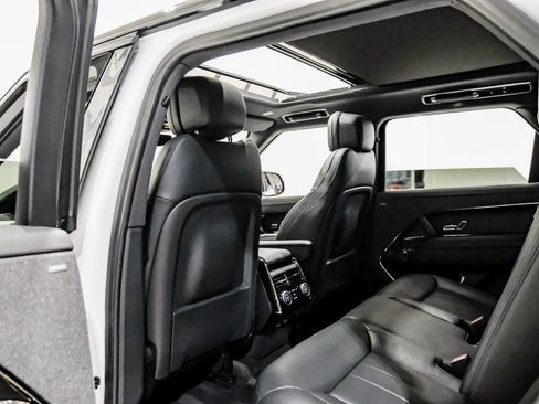 Used 2023 Land Rover Range Rover Sport SE Dynamic image 56