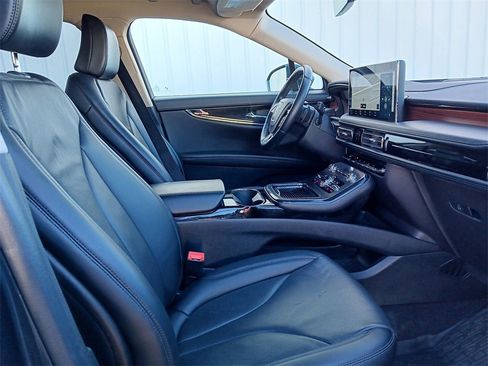 Used 2023 Lincoln Nautilus Reserve w/ Equipment Group 201A image 32