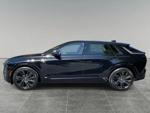 New 2026 Cadillac Lyriq Signature Sport AWD/4WD image 2