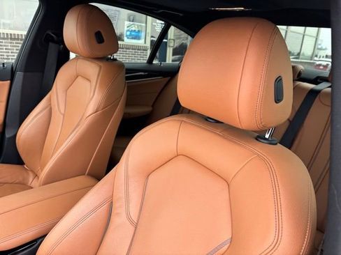 Used 2022 BMW 540i xDrive image 13