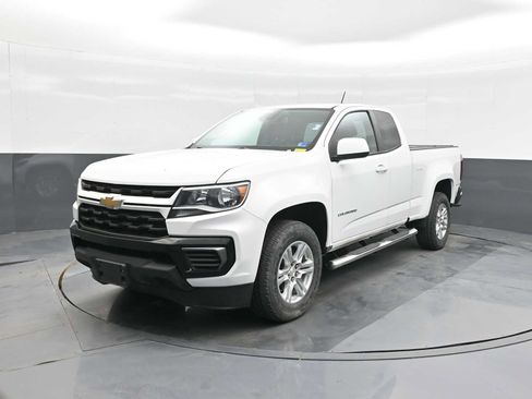 Used 2021 Chevrolet Colorado LT w/ Fleet Safety Package image 4