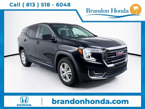 Used 2024 GMC Terrain SLE AWD/4WD image 1