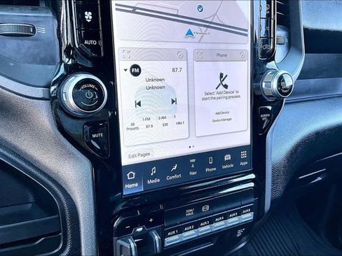 Used 2024 RAM 3500 Tradesman w/ Chrome Appearance Group image 22