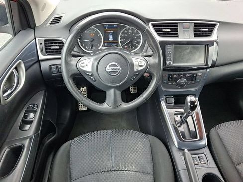 Used 2019 Nissan Sentra SR FWD image 18