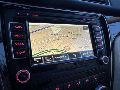 Used 2013 Volkswagen Passat 2.5 SEL Premium image 35