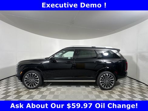 Used 2026 Hyundai Palisade Calligraphy image 4