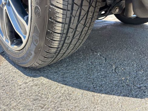 Used 2017 GMC Acadia Denali w/ Technology Package image 8