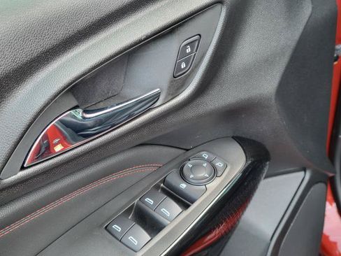 Used 2024 Chevrolet Trax RS FWD image 12