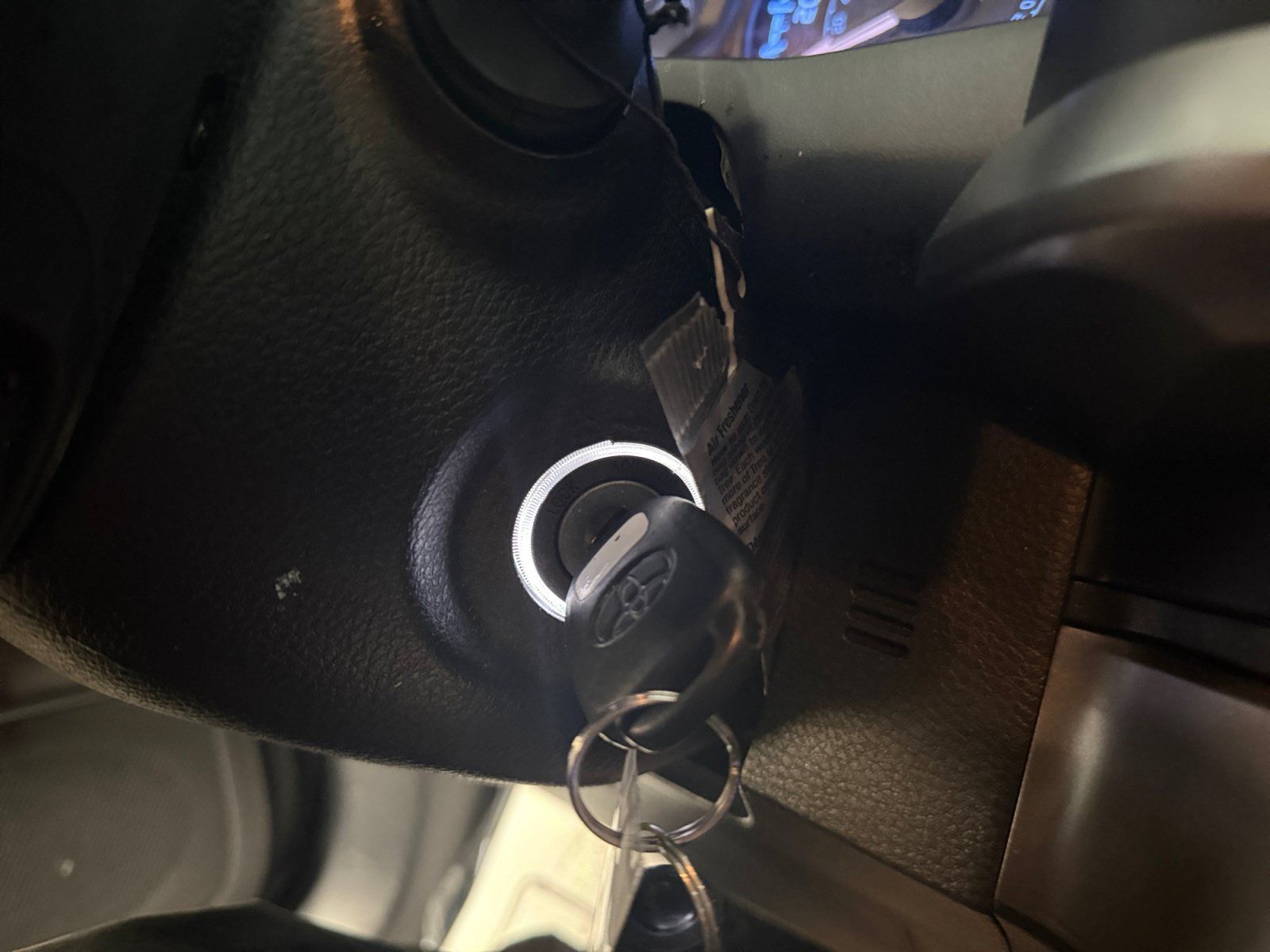 Used 2021 Toyota Tacoma SR5 RWD image 30