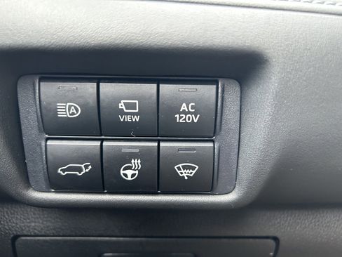 Used 2021 Toyota Highlander Platinum image 21