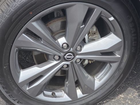 Used 2023 Nissan Murano Platinum AWD/4WD image 19