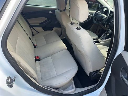 Used 2018 Ford Focus SE image 11