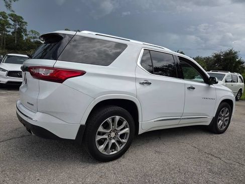 Used 2020 Chevrolet Traverse Premier FWD image 7